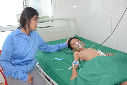 Gia đình nghèo có 3 con bị tai nạn thương tâm trong vụ nổ ở Quỳnh Lưu cần sự giúp đỡ từ cộng đồng