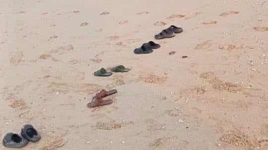 Nghệ An: 2 nữ sinh đuối nước khi tắm biển