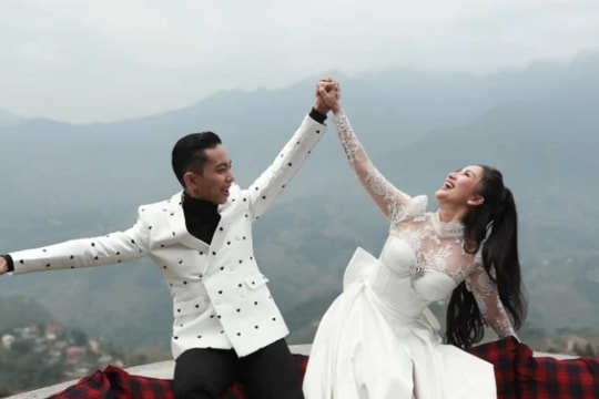 Màn tương tác dễ thương trên mạng xã hội của Khánh Thi - Phan Hiển 