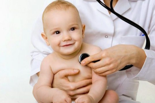 Sai lầm của cha mẹ khiến ho ở trẻ trở nên nghiêm trọng