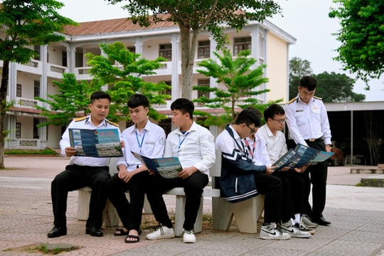 Tuyên truyền về biển, đảo và thu hút nguồn nhân lực cho Quân chủng Hải quân