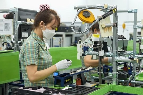 Thừa năm đóng BHXH nhưng lại thiếu tuổi nghỉ hưu: Đề xuất hoán đổi để nghỉ hưu sớm