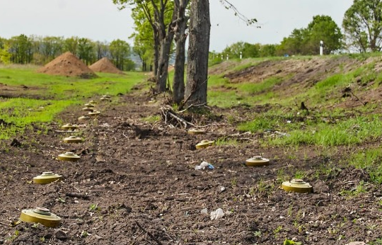 Ukraine rải mìn dọc biên giới giáp Belarus và Nga, họp khẩn ngăn rò rỉ thông tin