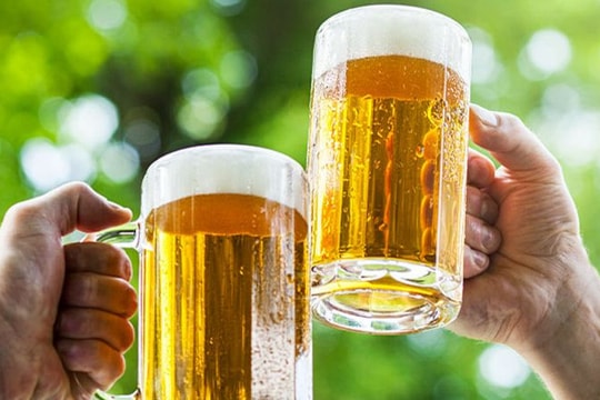 Tác dụng, tác hại của bia và số cốc nên uống mỗi ngày