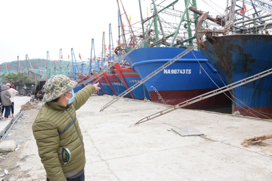 Ngư dân Nghệ An nợ nần chồng chất vì 'tàu 67'