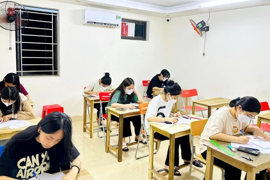 Học sinh lớp 9 ở Nghệ An nước rút ôn thi vào lớp 10