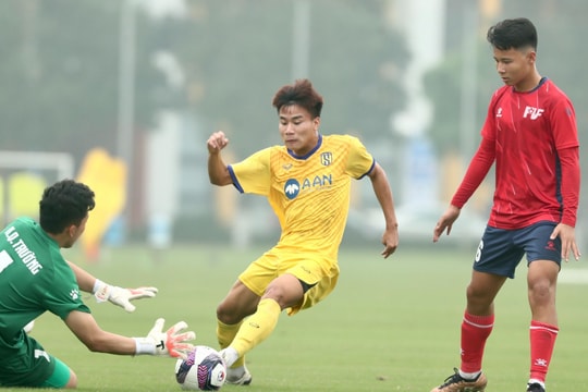 U19 Sông Lam Nghệ An giành chiến thắng nghẹt thở, soán ngôi nhì bảng của U19 PVF
