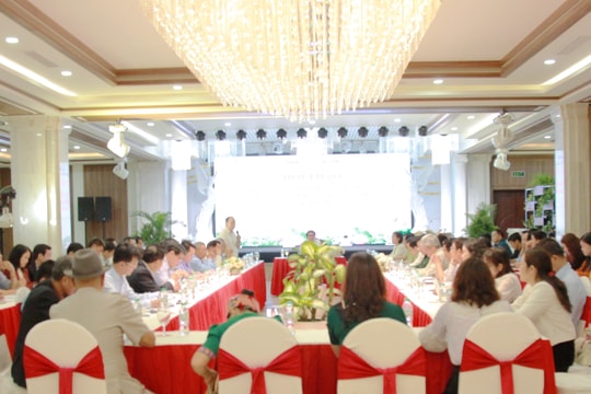 Góp ý bản thảo tài liệu tuyên truyền, học tập và làm theo Bác Hồ phù hợp với đồng bào dân tộc thiểu số Nghệ An