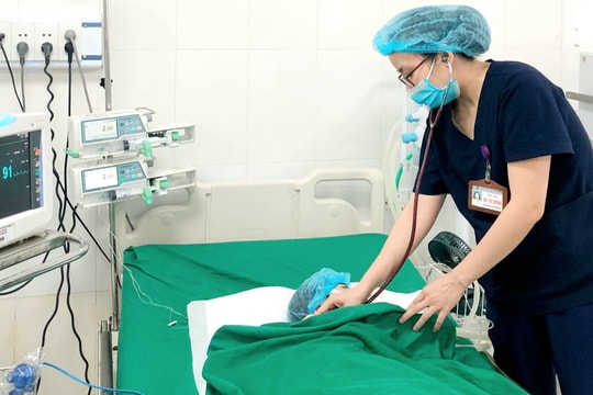 Bệnh viện Sản Nhi Nghệ An: Cứu sống bé gái hôn mê sâu, nguy kịch do đái tháo đường