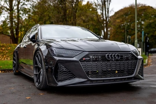 Ngắm bộ sưu tập siêu xe của Erling Haaland