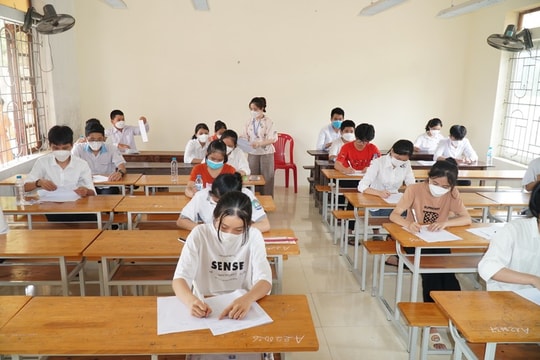 Trường THPT chuyên Đại học Vinh tuyển sinh vào lớp 10 với đề thi riêng, ngày thi riêng