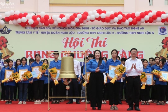 Học sinh Trường THPT Nghi Lộc 2 giành giải Nhất cuộc thi Rung chuông vàng tìm hiểu sức khỏe sinh sản