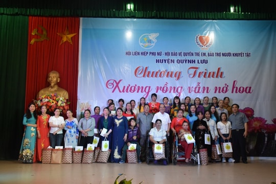 Ấm áp chương trình 'Xương rồng vẫn nở hoa' tôn vinh phụ nữ khuyết tật
