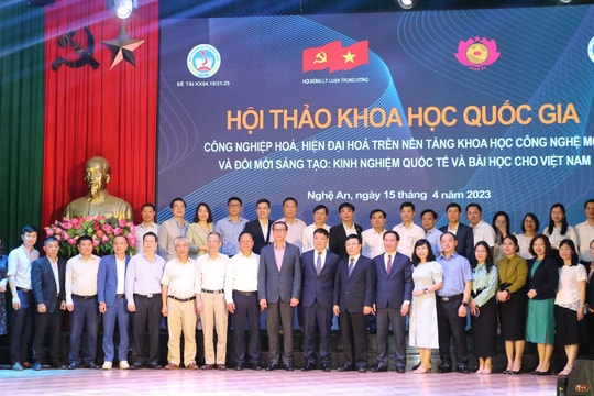 Hội thảo về công nghiệp hóa, hiện đại hóa trên nền tảng khoa học công nghệ mới