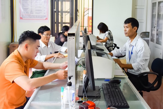 Cho ý kiến về chế độ hỗ trợ đối với cán bộ làm việc tại bộ phận một cửa các cấp trên địa bàn tỉnh Nghệ An