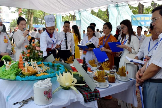 Sôi nổi Hội thi ‘Đầu bếp giỏi – Tôn vinh ẩm thực Cửa Lò’