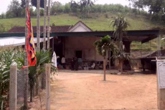  Tìm thấy thi thể con trai tử vong dưới giếng nhà