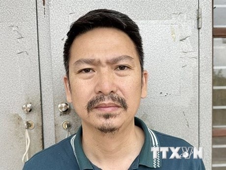 Bắt giữ đối tượng lừa 'chạy án' để chiếm đoạt 100.000 USD