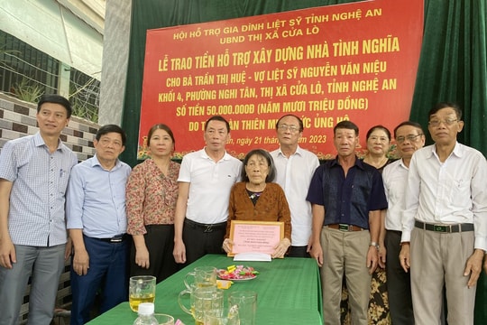 Trao hỗ trợ xây nhà tình nghĩa cho gia đình liệt sĩ ở Thị xã Cửa Lò