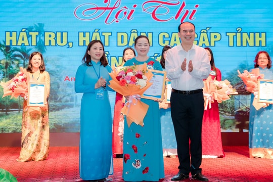 Thanh Chương đạt giải Nhất Hội thi 'Hát ru, hát dân ca' năm 2023 cụm các huyện đường 7