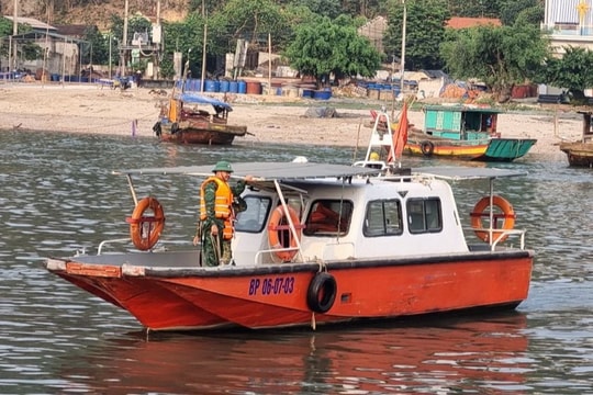 Một ngư dân rơi xuống biển tử vong 