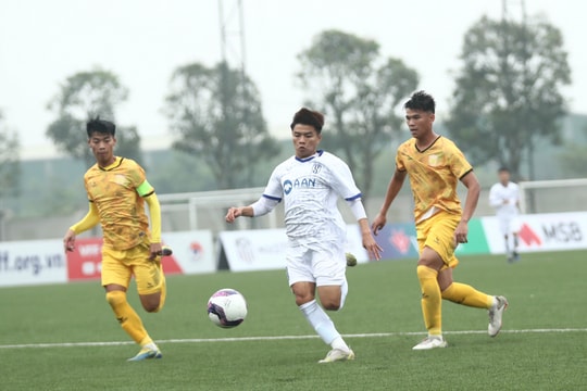 Những ứng cử viên nặng ký và màn khởi đầu chật vật tại vòng chung kết U19 Quốc gia 2023