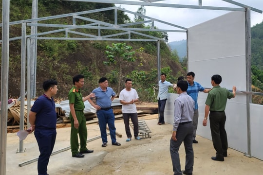 Khắc phục một số nhà ở chưa hoàn thiện, bị tốc mái do lốc xoáy