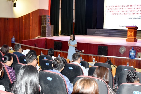 Gần 150 học viên tham gia lớp truyền dạy Dân ca ví, giặm