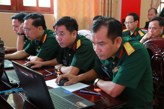 Hội thi Cán bộ giảng dạy chính trị giỏi trong lực lượng vũ trang Nghệ An 