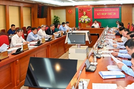 Phương án luân chuyển cán bộ trong hệ thống ngành kiểm tra Đảng từ Trung ương đến huyện