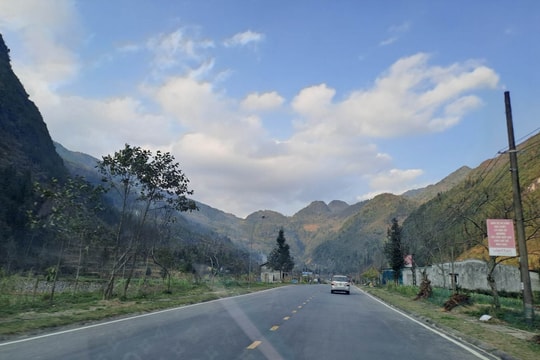 Những lưu ý khi lái xe đi du lịch trong kỳ nghỉ lễ