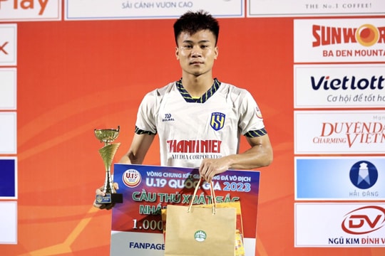 Tiền vệ Nguyễn Quang Vinh và những nỗ lực ở câu lạc bộ Sông Lam Nghệ An