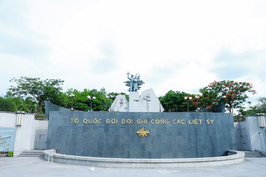 Kỷ niệm 48 năm Ngày Giải phóng Miền Nam, thống nhất đất nước (30/04/1975 - 30/04/2023)