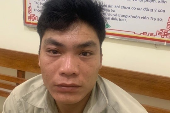 Bắt đối tượng trộm cắp cột, biển báo an toàn giao thông