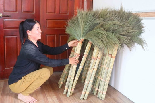 Làng nghề chổi đót ở Thanh Chương bán chạy hàng, được giá