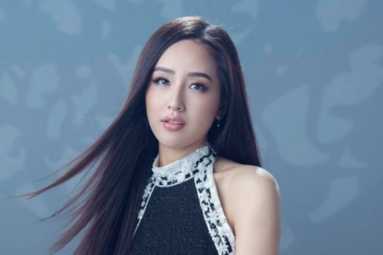 Hoa hậu Mai Phương Thúy lên tiếng về nghi vấn sinh con đầu lòng