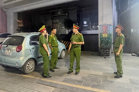 Tiếp tục giám sát chặt cơ sở kinh doanh dịch vụ karaoke trên địa bàn TP. Vinh trong dịp nghỉ lễ