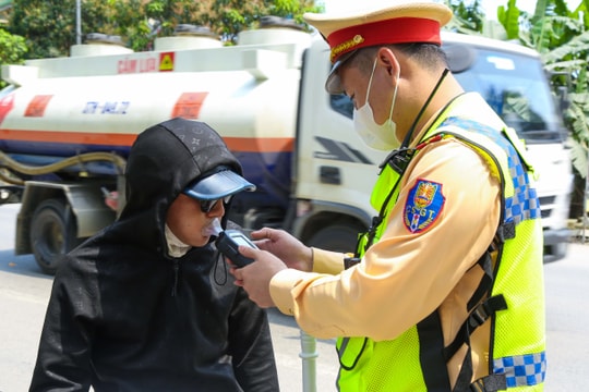 Nghệ An phát hiện trên 4.200 trường hợp vi phạm nồng độ cồn