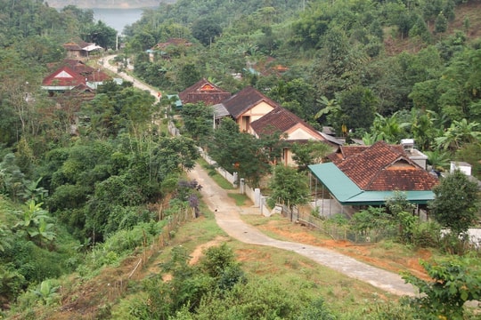 Người dân tái định cư thủy điện mòn mỏi chờ đền bù chênh lệch