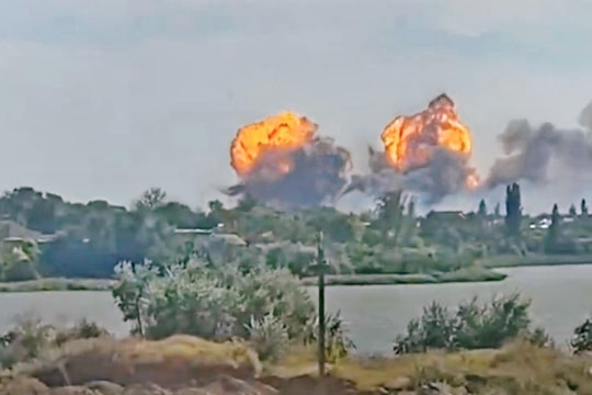 Phương Tây phản đối Ukraine tấn công Crưm, tên lửa Mỹ đi chệch hướng