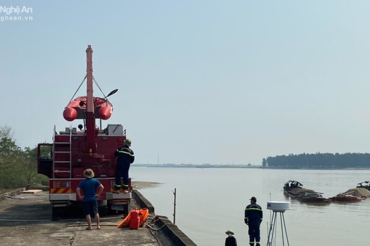 Tìm kiếm nam thanh niên nghi nhảy cầu Bến Thủy tự vẫn