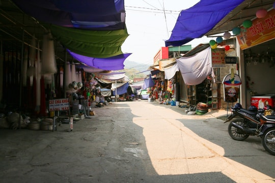 Cuộc sống nơi 'chảo lửa Đông Dương' những ngày nắng gắt