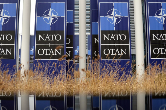 Thành viên NATO tiết lộ phương Tây đang cố che giấu mục tiêu ở Ukraine