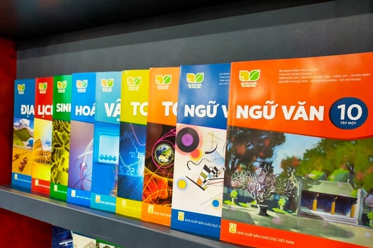 Giá sách giáo khoa mới giảm 2-10% sau khi rà soát kê khai
