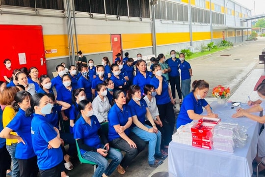 Gần 3.000 công nhân ở các khu công nghiệp được chăm sóc sức khỏe sinh sản