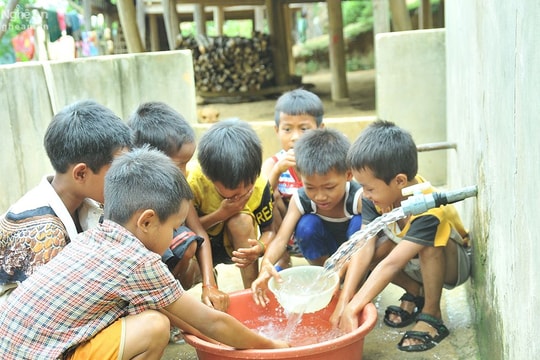 Trả lời kiến nghị cử tri Kỳ Sơn về việc hỗ trợ kinh phí làm công trình nước sinh hoạt bị hư hỏng