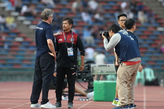 HLV Indonesia tiết lộ chiêu đánh bại U22 Việt Nam; Premier League xác nhận CLB đầu tiên rớt hạng