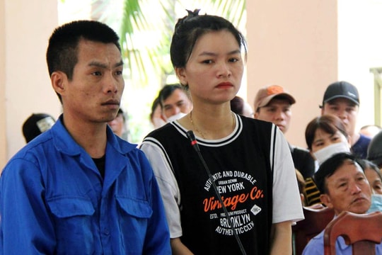 Vợ chồng chạy xe máy 'làm xiếc' trên đèo Hải Vân lĩnh án