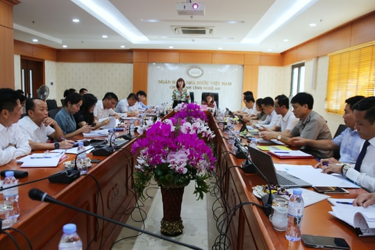 Đoàn đại biểu Quốc hội tỉnh Nghệ An lấy ý kiến góp ý Luật Các tổ chức tín dụng (sửa đổi)