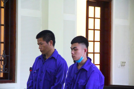 Con trai buôn ma túy, giấu 'hàng' trong nhà mẹ